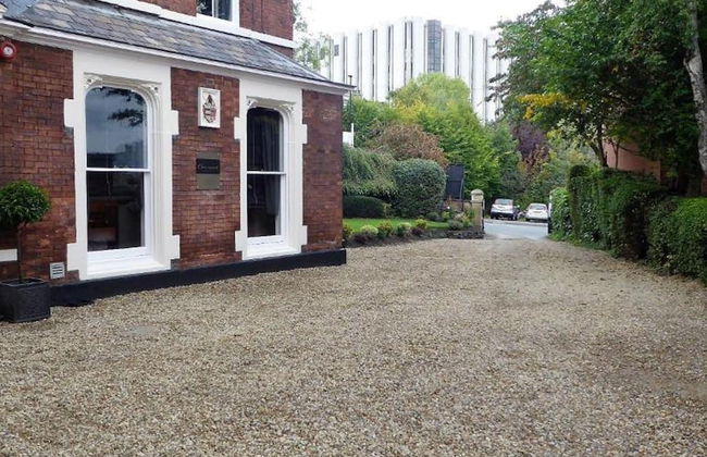 Claremont The Waterhouse - Photo 14