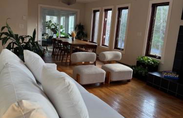 Poconos Chalet -Kayaks- HotTub-Karaoke-Lake - Foto 1