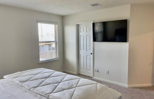 Spacious 3BR with Loft and Patio - Foto 27