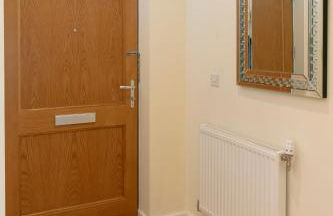 Modern & Exquisite Trumpington Townhouse with Parking & 5 mins to Papworth hospital - Foto 27