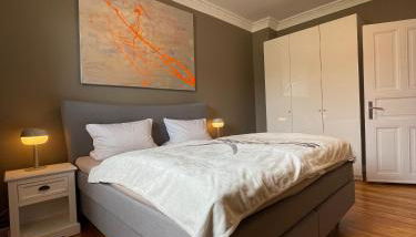 Altbaucharme Deluxe mit Balkon in zentraler Lage - Foto 2, wardrobe