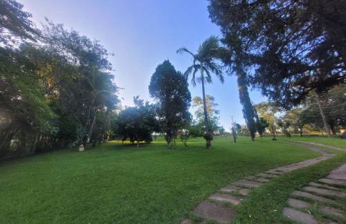 Casa de Campo ampla e confortavel em Araçoiaba da Serra com lareira, perfeita para o friozinho - Foto 49