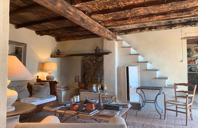 Il Podere di Metato Restored Tuscan Farmhouse With Pool With Views of Hills and Sea - Foto 3