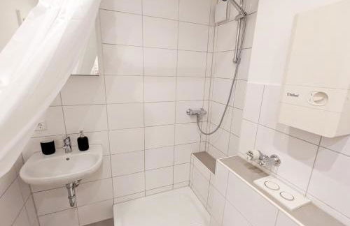 Apartment mit Küche, Arbeitsplatz und XXL Sofa - Foto 18