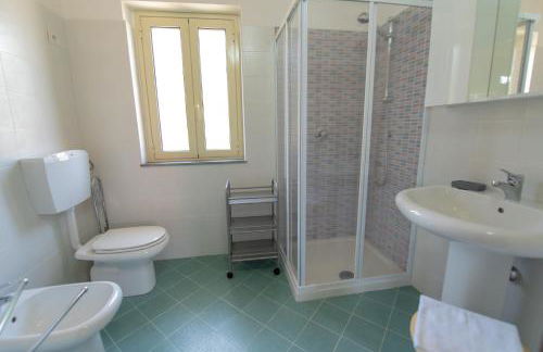 "Il Segreto" Vista Panoramica sulle Isole Eolie con Piscina, palestra e WiFi - Photo 56