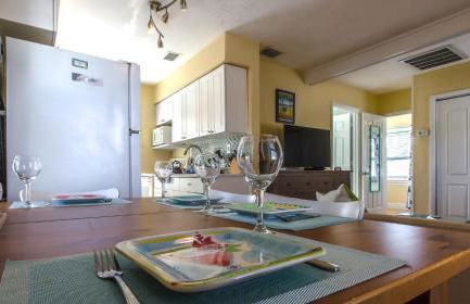 1BR 1BA NorthStar Bungalow. Just Steps to the beach and the bay. - Foto 20