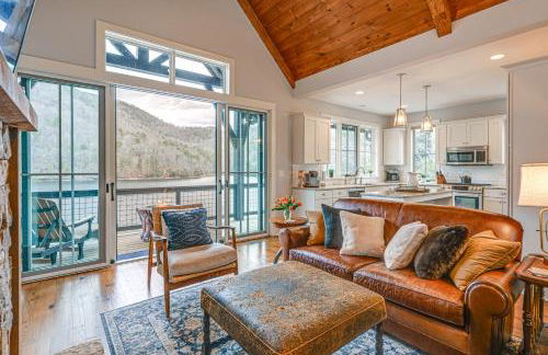 Direct Lake Access and Fire Pit Tuckasegee Cottage! - Foto 5