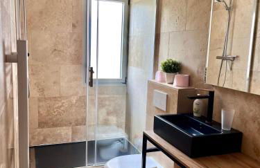 PORT DE HYERES - Appartement 40m2 - 4 personnes - place de PARKING - Foto 9