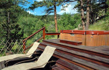 Creekside Craftsman Cabin with Jacuzzi - Alpine Splendor 6 Mins to downtown - Photo 6