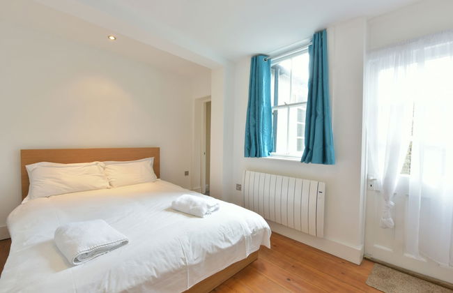 Victoria Gardens - Photo 3