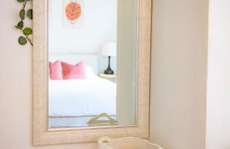 Lux 3 bedroom townhouse 1 block from the beach - Photo 29