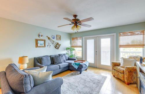 Beach and Pool Access at Condo on Cedar Key! - Foto 3