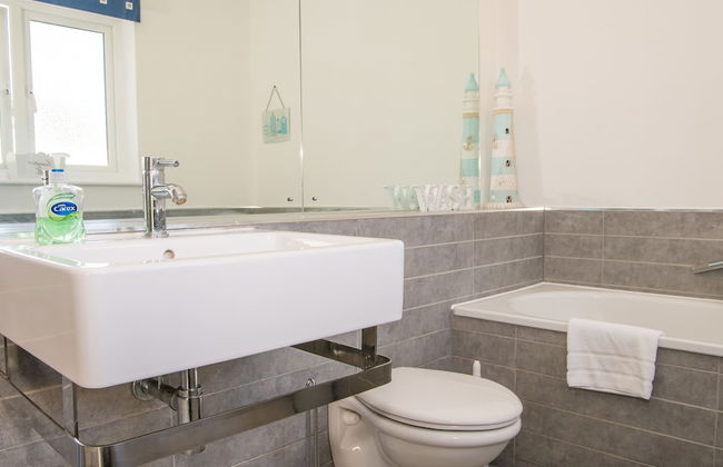 Stoneleigh Village - Photo 55