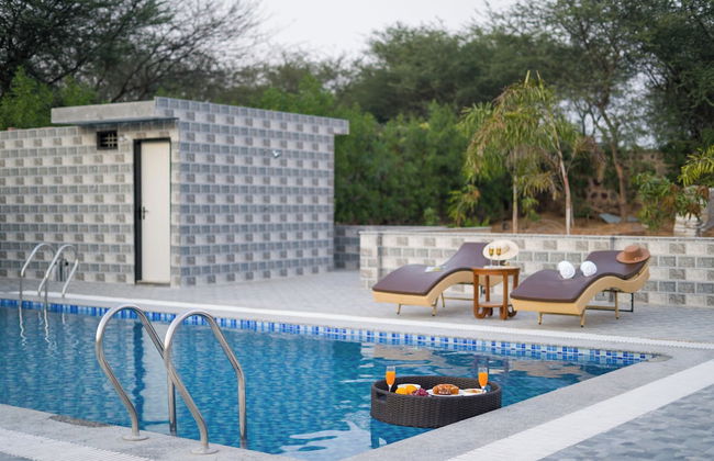 ELIVAAS 5 BHK With Pvt Pool - Zenora - Foto 59