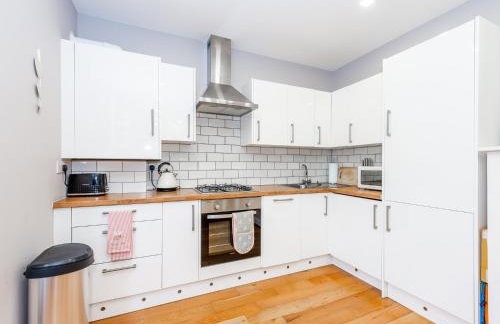 Amazing Lovely 1BDR Apartment, South London - Photo 26