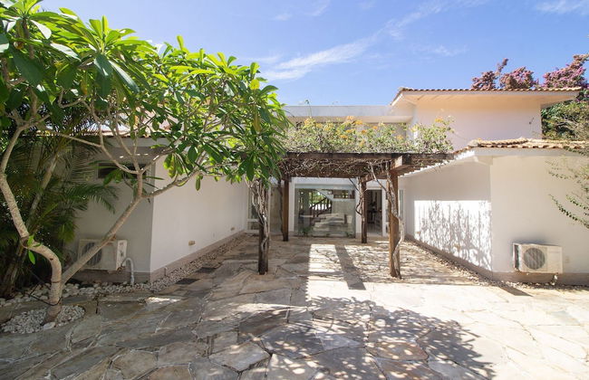 Harmoniosa Mansão com 7 Suítes Ferradura - Foto 54