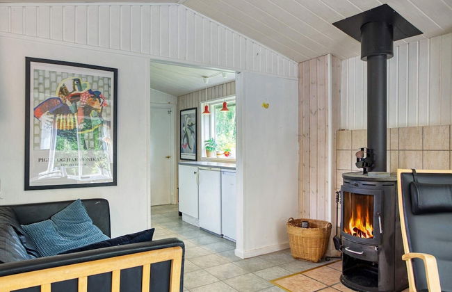 6 Person Holiday Home in Hojby - Foto 16