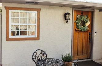 Escape to Villa Serena family & pet-friendly mountain retreat - hidden speakeasy, fire pit - Foto 68