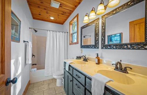 Brow Bella - Mt Views, Hot Tub & Porch - Foto 13