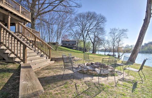 Expansive Cotter Cabin on White River with Deck! - Foto 34