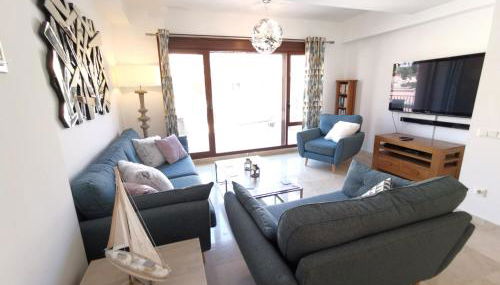 Beautiful penthouse with 3 pools, indoor heated pool, sauna, jacuzzi - Foto 5