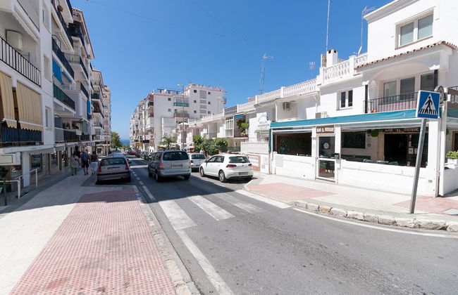 Cool and White Apartment Torrecilla Playa - Photo 12