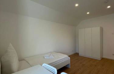 Kernsaniertes Monteurhaus mit 2 Apartments in Wirges - Foto 35