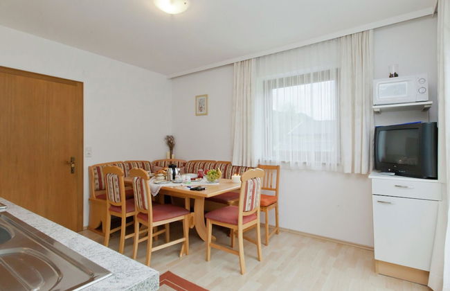 Upscale Apartment in Salzburg With Terrace and Country Views - Foto 19