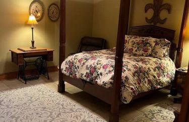 Oxford Chalet Getaway with Lake/Beach Access - Foto 26