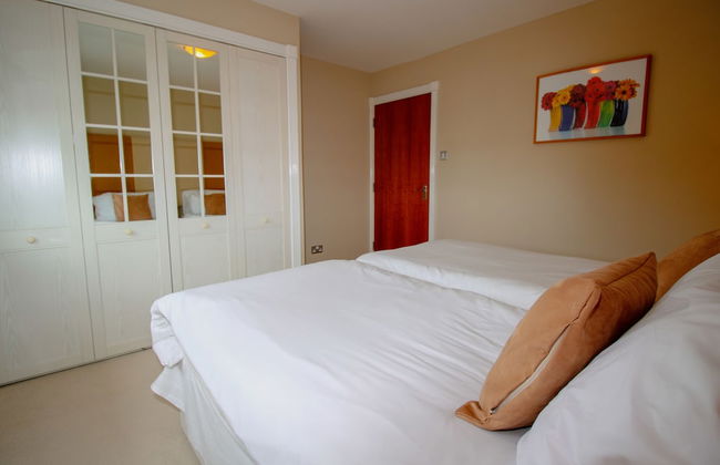 Turnberry Apartments - Photo 20