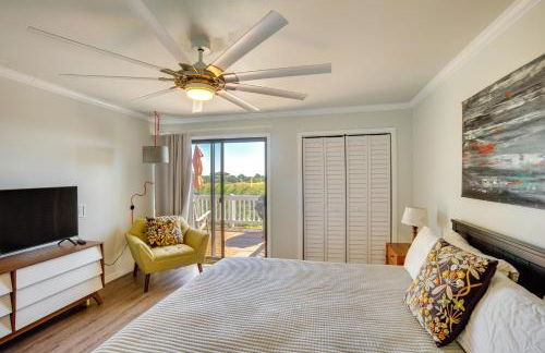 St Helena Island Retreat with Deck Walk to Beach - Foto 12