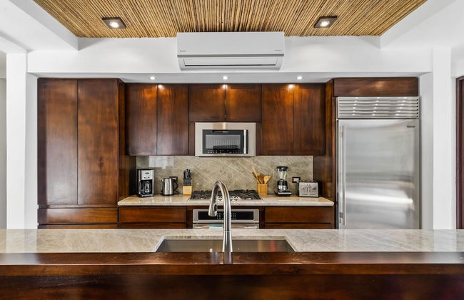 Beachfront Villa - Sunsets and Daily Maid Service - Photo 6