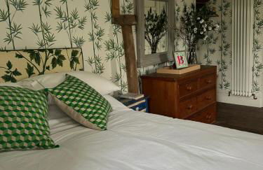 The Pink House - Photo 22