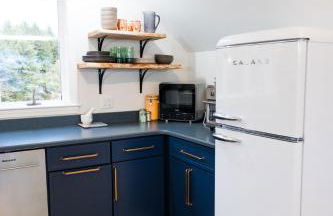 Cozy Studio, Snowmobile Lake Access & 5min to Downtown - Photo 17