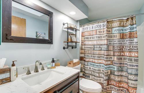 Versatile Castle Rock Lake Home with Fire Pit! - Foto 19