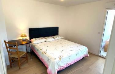 Large apartment with air conditioning, terrace and parking - Foto 5