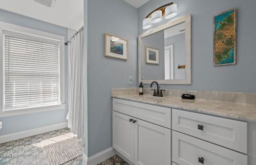 The Great Escape - renovated in-town charm! - Foto 26