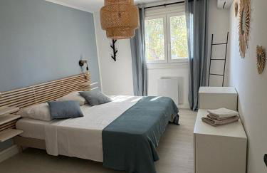 T2 tout confort et moderne, climatisé avec balcon et parking, à 10 min du port et de la plage - Foto 19