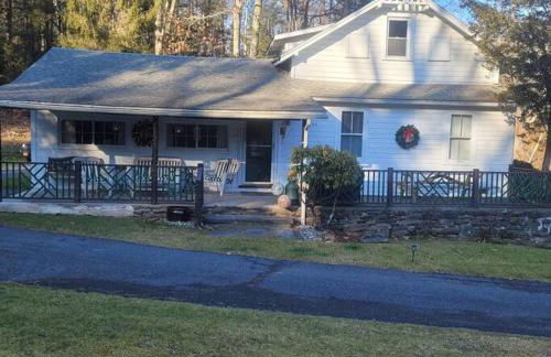 Panther Mountain Lodge - Photo 2