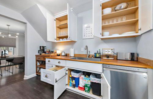 3BR 3BA Fairway Home • Dog-Friendly • Fenced Yard - Photo 12