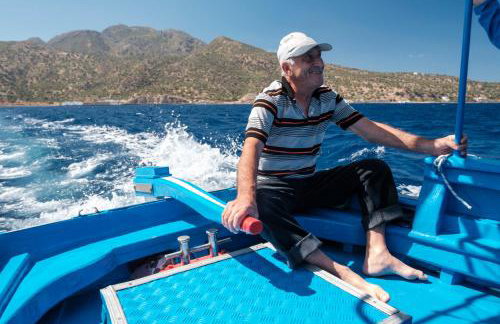 My Old Stone House in a 2 000 sqm private garden with Fab Glamping Tent - Photo 22