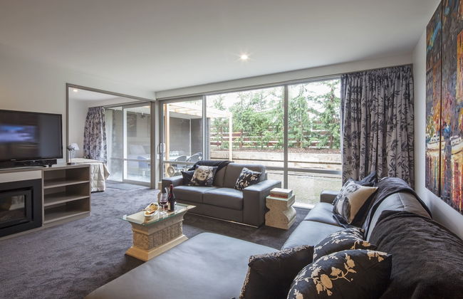 22 Hallenstein Apartments by Staysouth - Photo 61