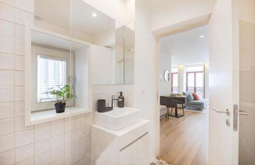 Studio Central 111 Collection - Photo 47