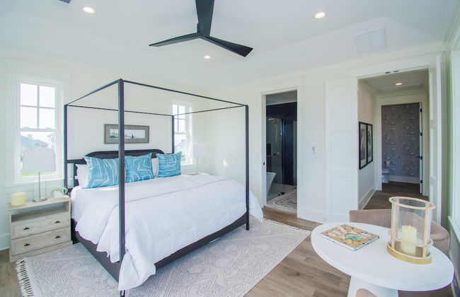 Stunning 4BR Vacation Rental With Private Pool, Spa, & Resort Club Cards - Photo 9