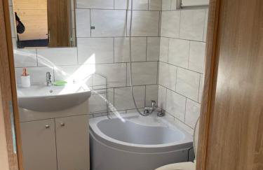 Domki i Pole Namiotowe Pod Sosnami - Foto 4