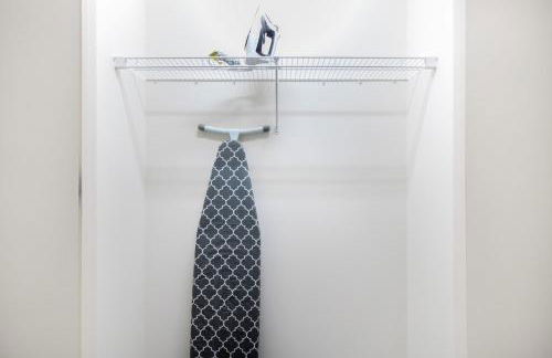 Loop 1BR w Pool Gym nr Financial District CHI-282 - Foto 12