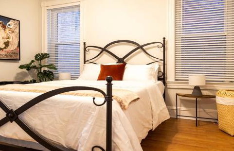 Stylish 4BR with Office Deck Gardens ABODEbucks - Foto 15