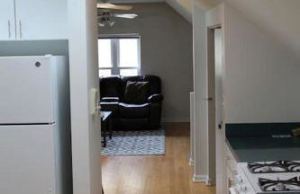 Lincoln Park Living - 3 Queen Beds - Sleeps 6 - Foto 6