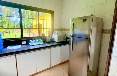 Casa Amarela, 3 Quartos , 15 camas, Acesso rápido às praias - Foto 22