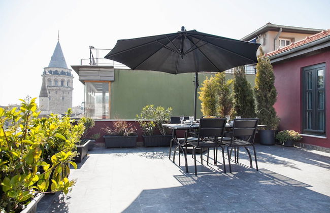 3 Bedrooms Apartment w Sea View and Terrace - Photo 29